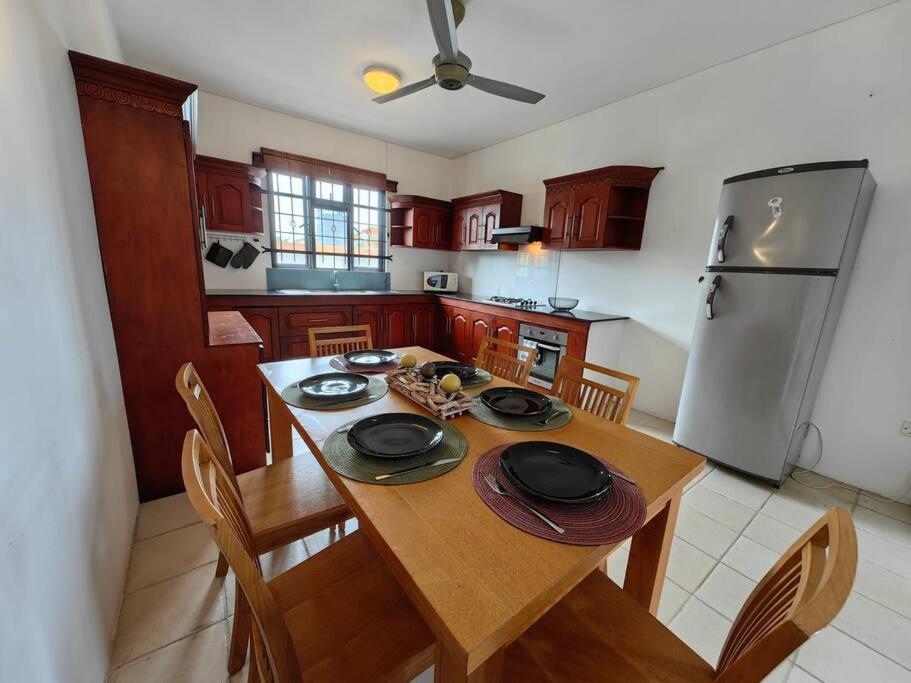 La Salida House By Sov Apartman Pereybere Beach Kültér fotó
